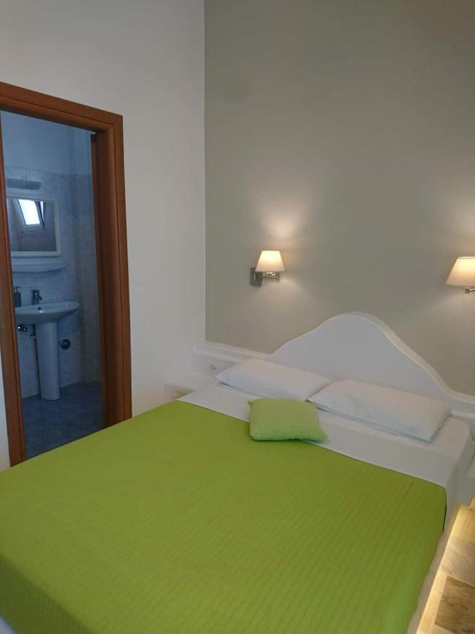 Kamári Ino Hotel מראה חיצוני תמונה